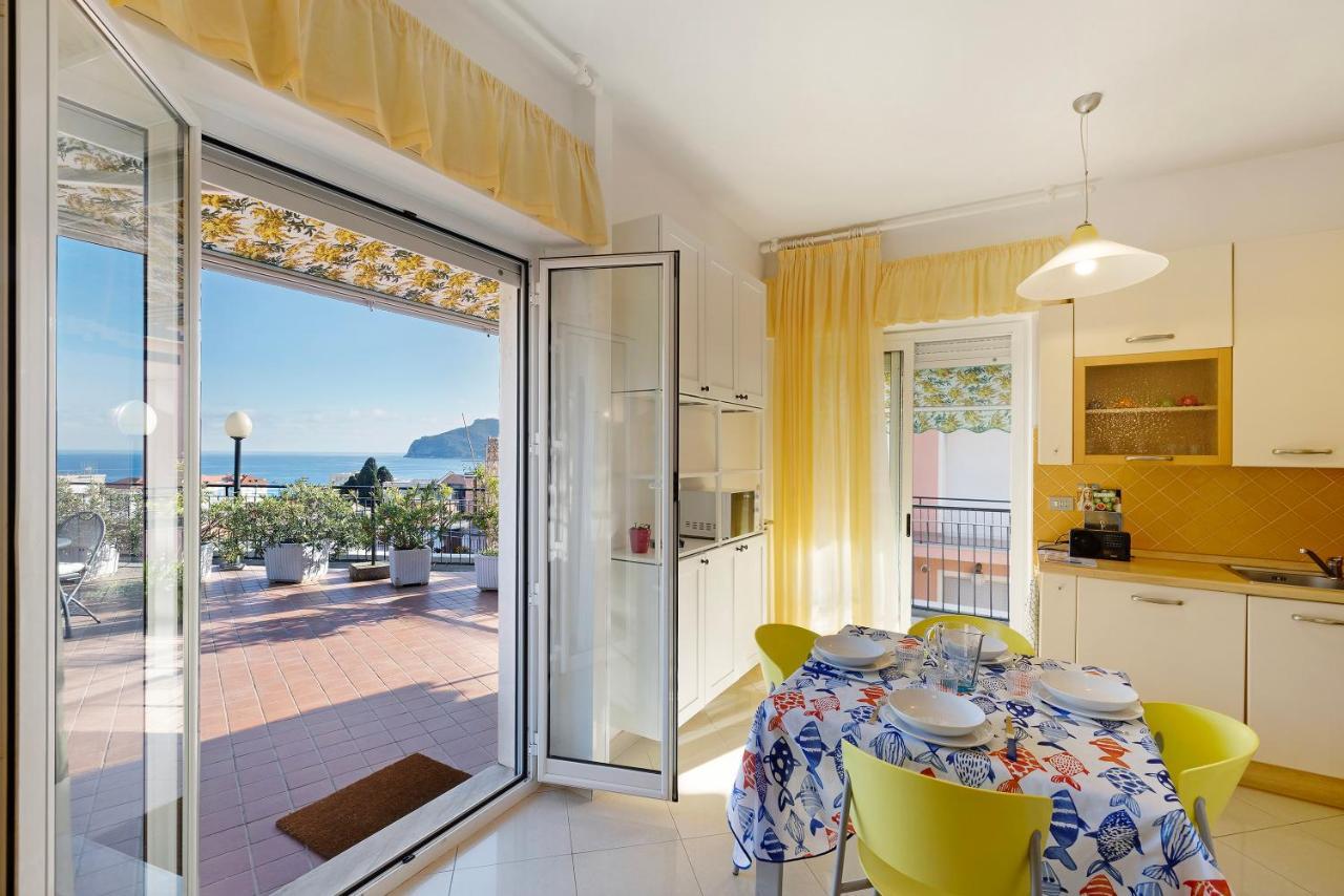 Attico Cielo E Mare Apartment Spotorno Ngoại thất bức ảnh